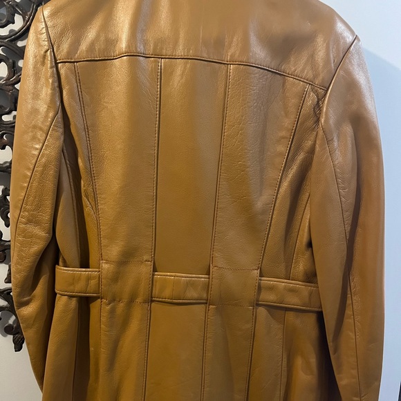 Vintage women’s leather jacket from MLG another original creation Canada - Picture 6 of 7